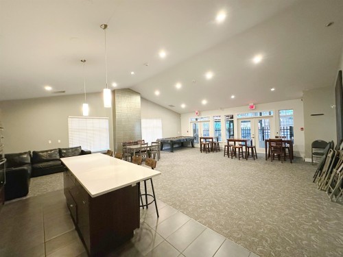 146-6299 144 Street, Surrey, BC 