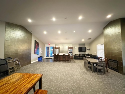 146-6299 144 Street, Surrey, BC 