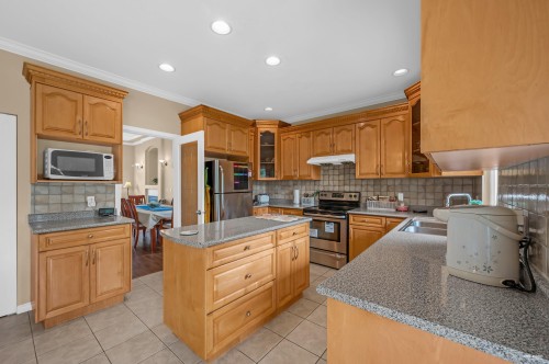 15438 112 Avenue, Surrey, BC 