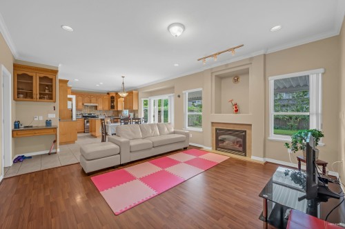 15438 112 Avenue, Surrey, BC 