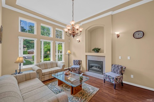 15438 112 Avenue, Surrey, BC 