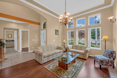 15438 112 Avenue, Surrey, BC 