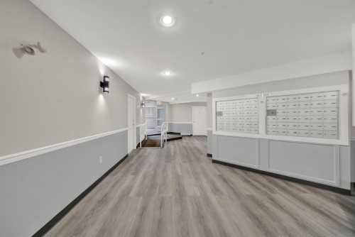 215-9626 148 Street, Surrey, BC 