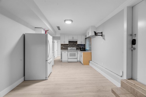 15335 111 Avenue, Surrey, BC 