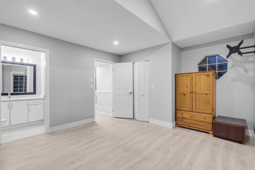 15335 111 Avenue, Surrey, BC 