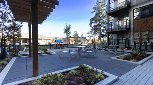 204-13458 95 Avenue, Surrey, BC 