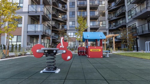 204-13458 95 Avenue, Surrey, BC 