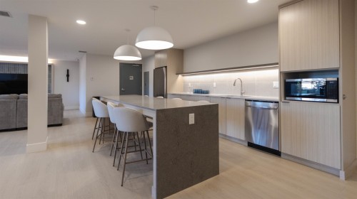 204-13458 95 Avenue, Surrey, BC 