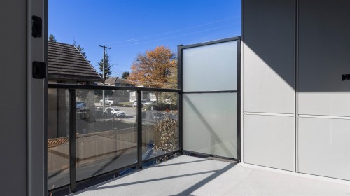 204-13458 95 Avenue, Surrey, BC 