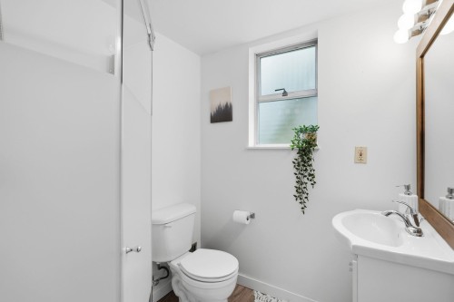 15848 20 Avenue, Surrey, BC 