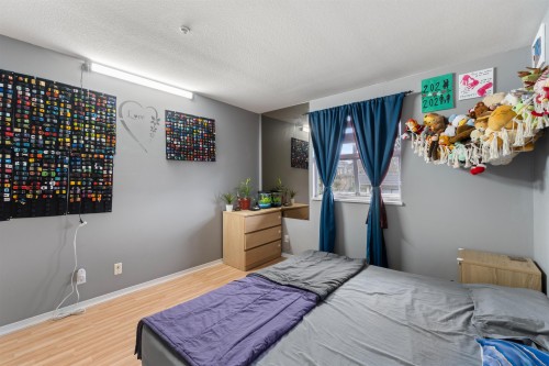 401-10533 University Drive, Surrey, BC 
