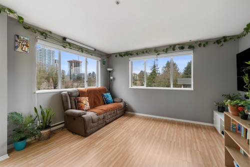 401-10533 University Drive, Surrey, BC 