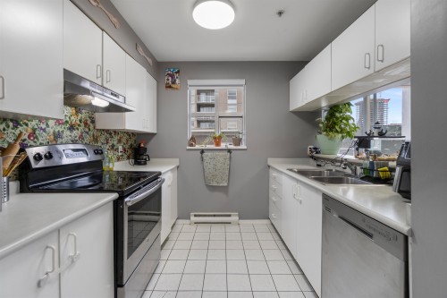 401-10533 University Drive, Surrey, BC 