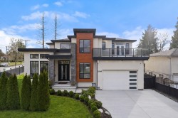 11586 84b Avenue  Delta, BC V4C 2T6