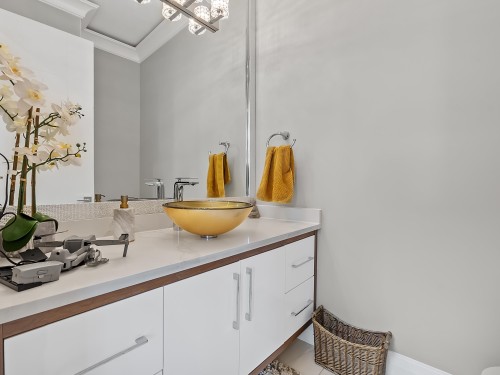 11586 84B Avenue, Delta, BC - Indoor Photo Showing Bathroom