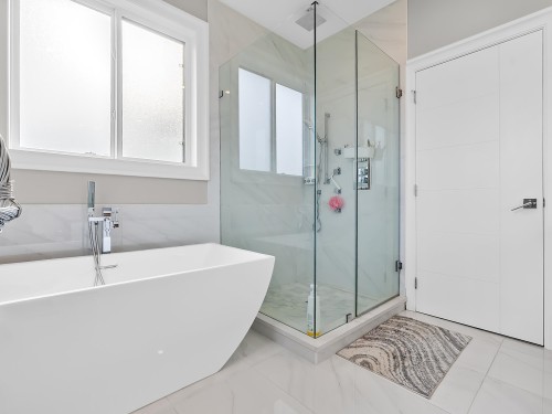 11586 84B Avenue, Delta, BC - Indoor Photo Showing Bathroom