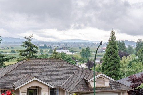 35543 Dina Place, Abbotsford, BC 