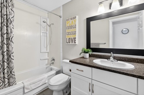 6030 Greenside Drive E, Surrey, BC 