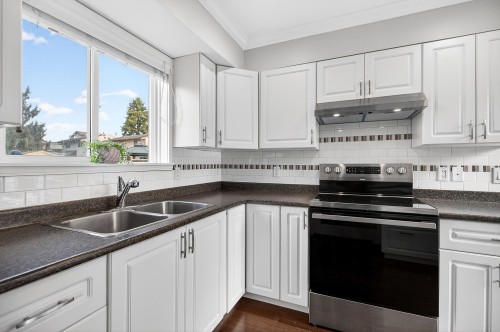 6030 Greenside Drive E, Surrey, BC 