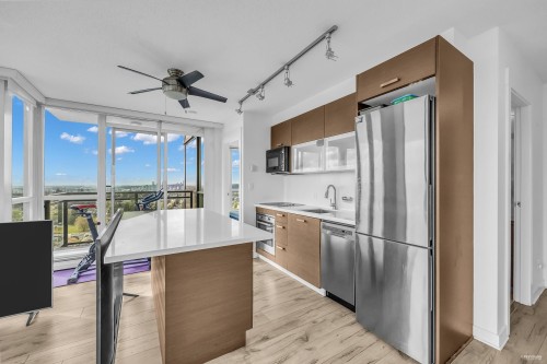 2404-10777 University Drive, Surrey, BC 