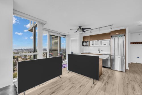 2404-10777 University Drive, Surrey, BC 