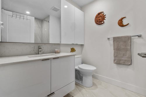 A506-8447 202 Street, Langley, BC 