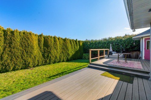 1071 King George Boulevard, Surrey, BC 