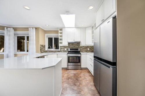 1071 King George Boulevard, Surrey, BC 