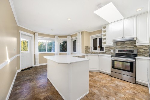 1071 King George Boulevard, Surrey, BC 