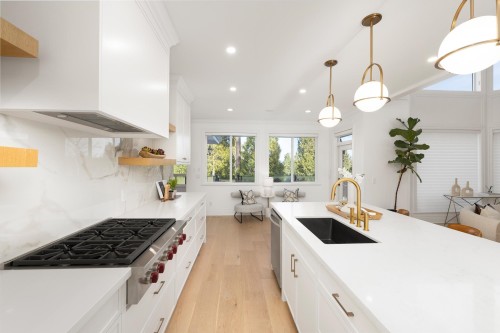 16283 29 Avenue, Surrey, BC 