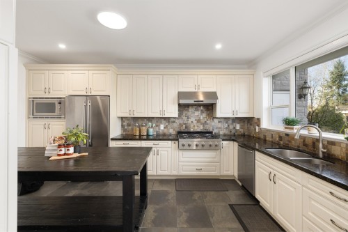 16283 29 Avenue, Surrey, BC 