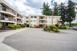 134-31955 Old Yale Road  Abbotsford, BC V2T 4N1