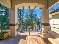 305-15145 36 Avenue  Surrey, BC V3Z 4R3