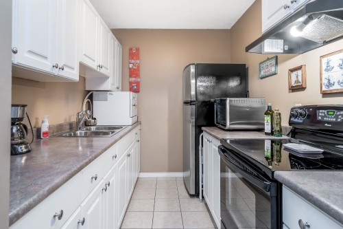 70-17712 60 Avenue, Surrey, BC 