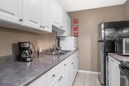 70-17712 60 Avenue, Surrey, BC 