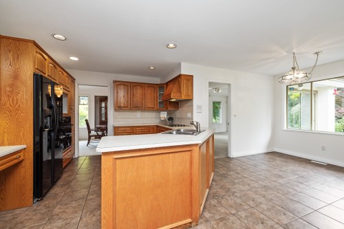 8658 165A Street, Surrey, BC 