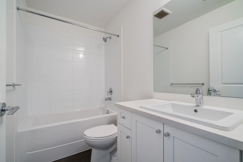 210-15825 85 Avenue, Surrey, BC 