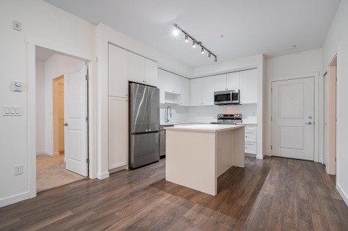 210-15825 85 Avenue, Surrey, BC 