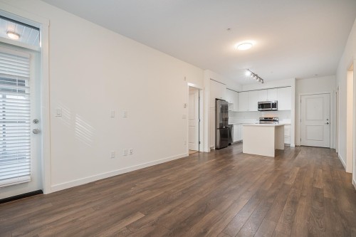 210-15825 85 Avenue, Surrey, BC 