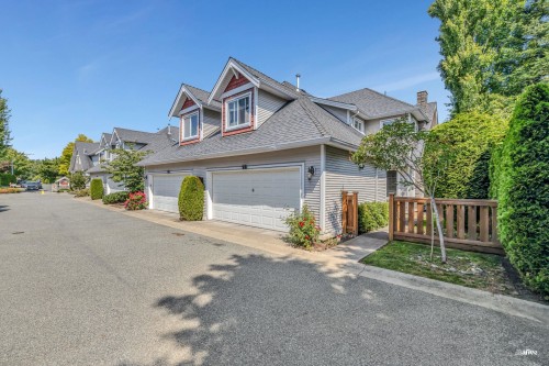 9-19977 71 Avenue  Langley, BC V2Y 2Z4