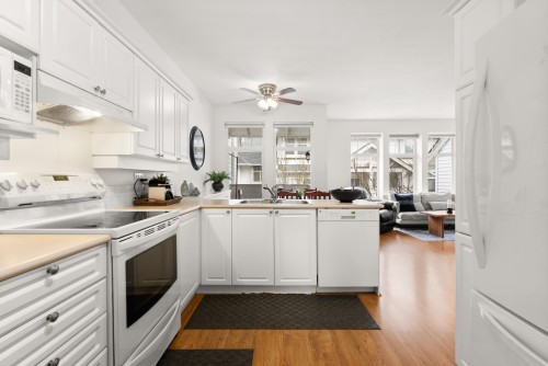 20-15037 58Th Avenue, Surrey, BC 