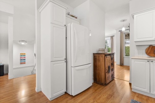 20-15037 58Th Avenue, Surrey, BC 