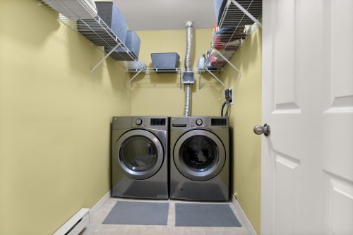 20-15037 58Th Avenue, Surrey, BC 