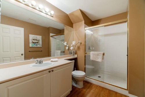 20-15037 58Th Avenue, Surrey, BC 