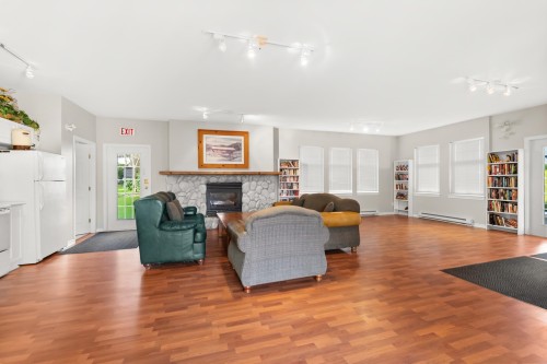 20-15037 58Th Avenue, Surrey, BC 