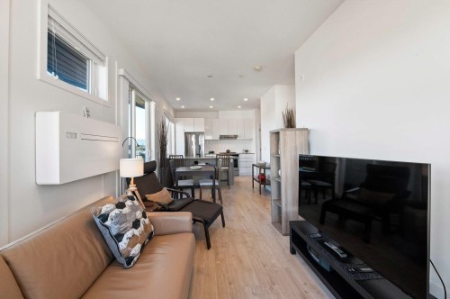 601-32838 Landeau Place, Abbotsford, BC 