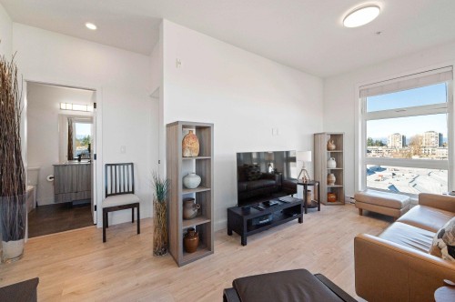 601-32838 Landeau Place, Abbotsford, BC 