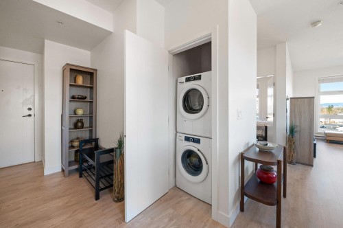 601-32838 Landeau Place, Abbotsford, BC 