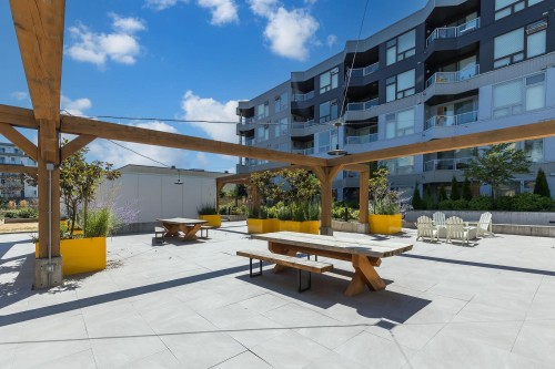 601-32838 Landeau Place, Abbotsford, BC 