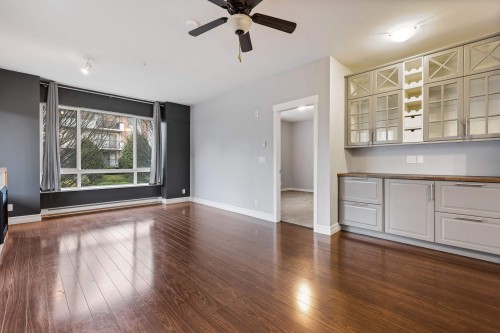 215-2943 Nelson Place, Abbotsford, BC 